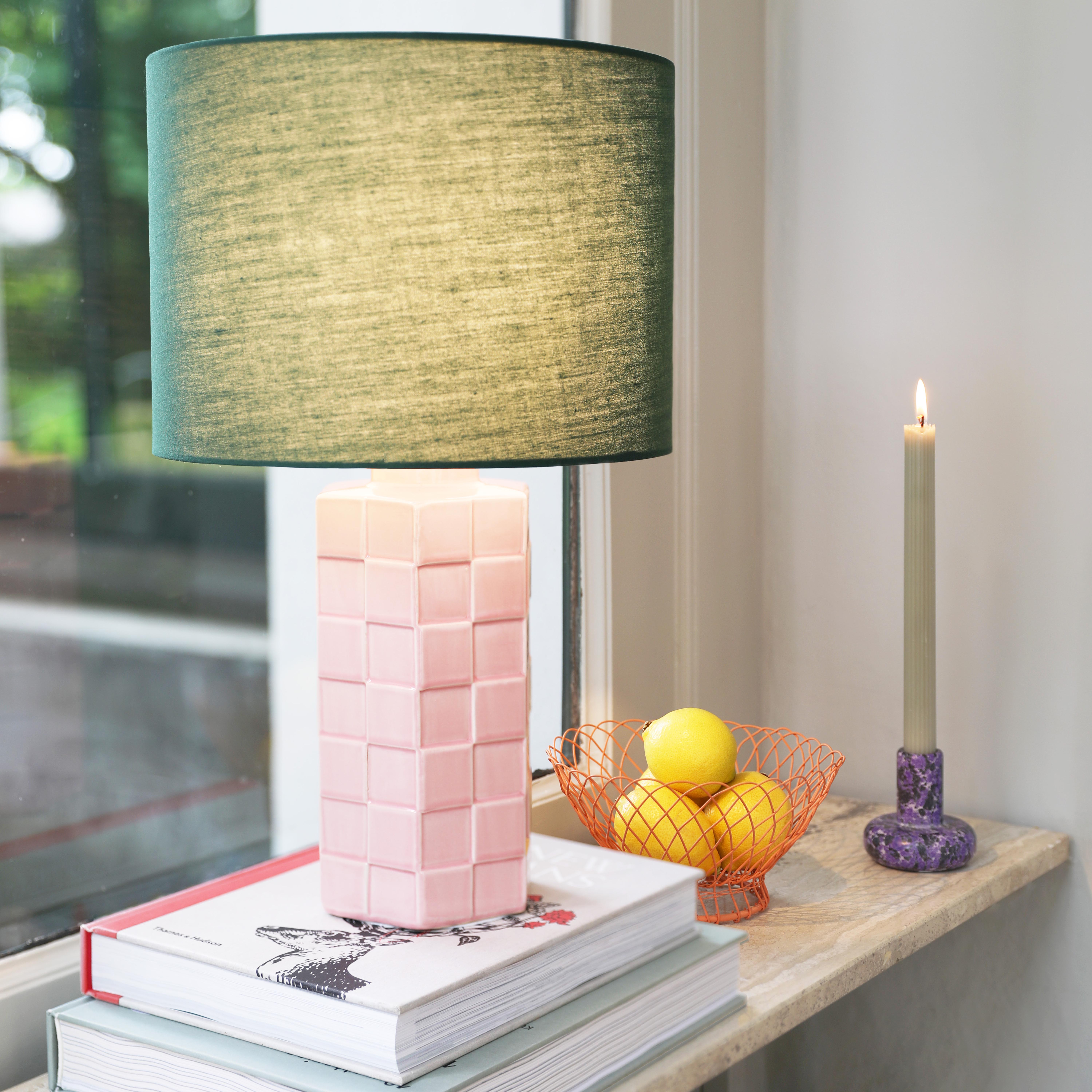 Table lamp check pink