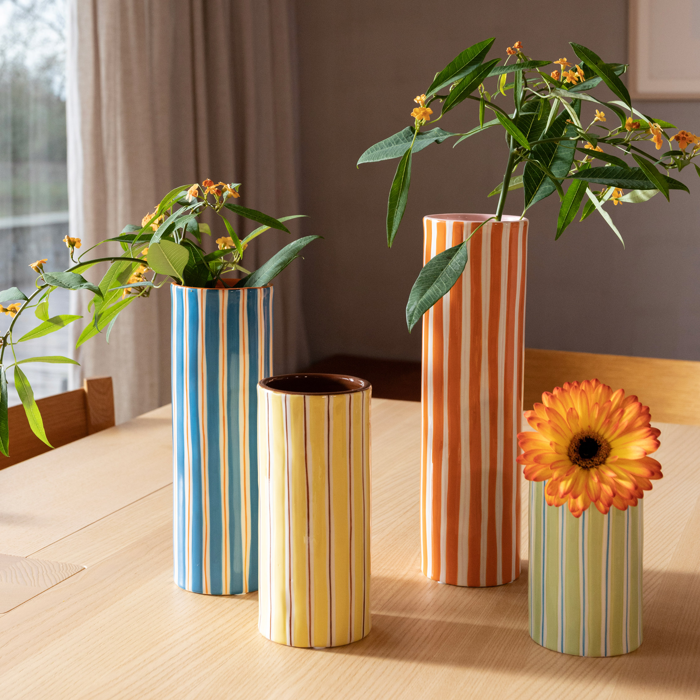 Vase ray blue