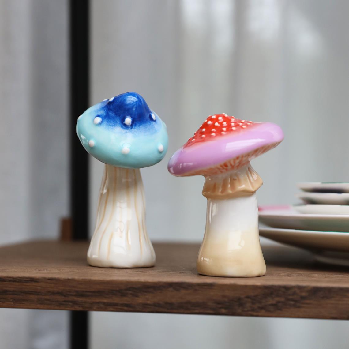 Salt & pepper magic mushroom