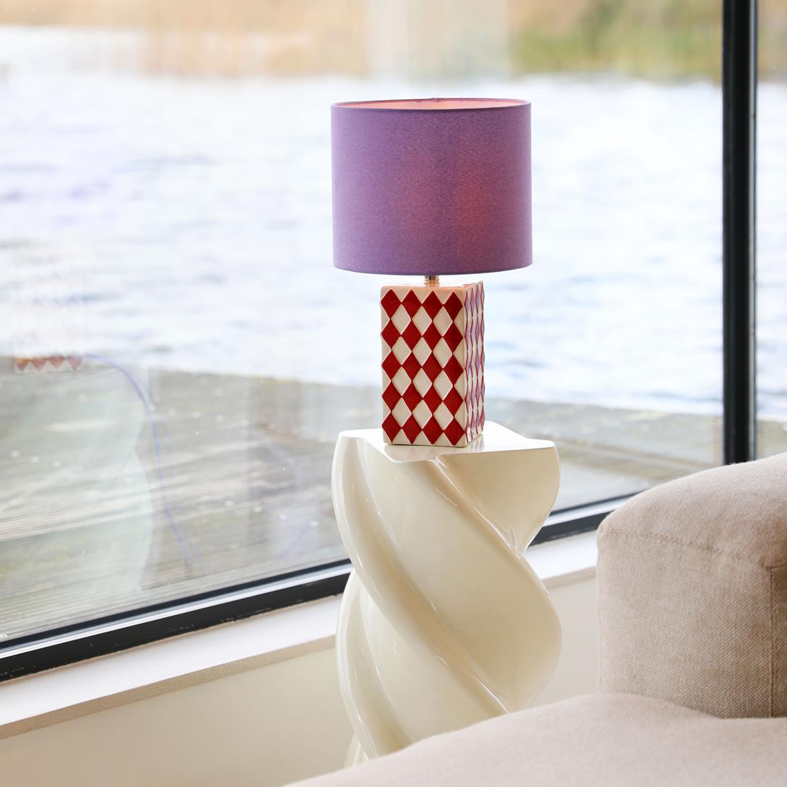 Table lamp grid