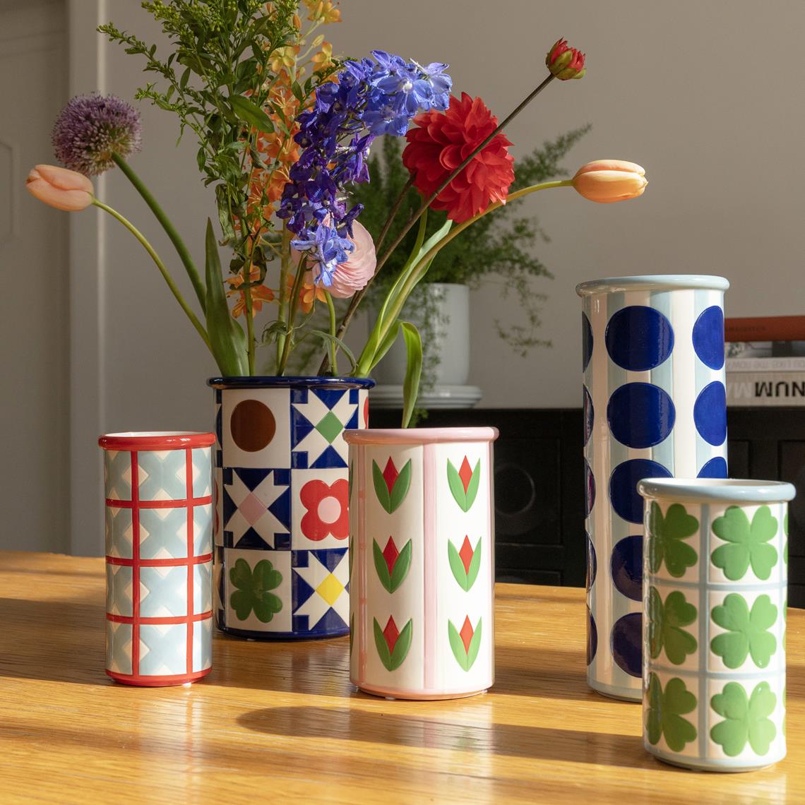 Vase patch clover
