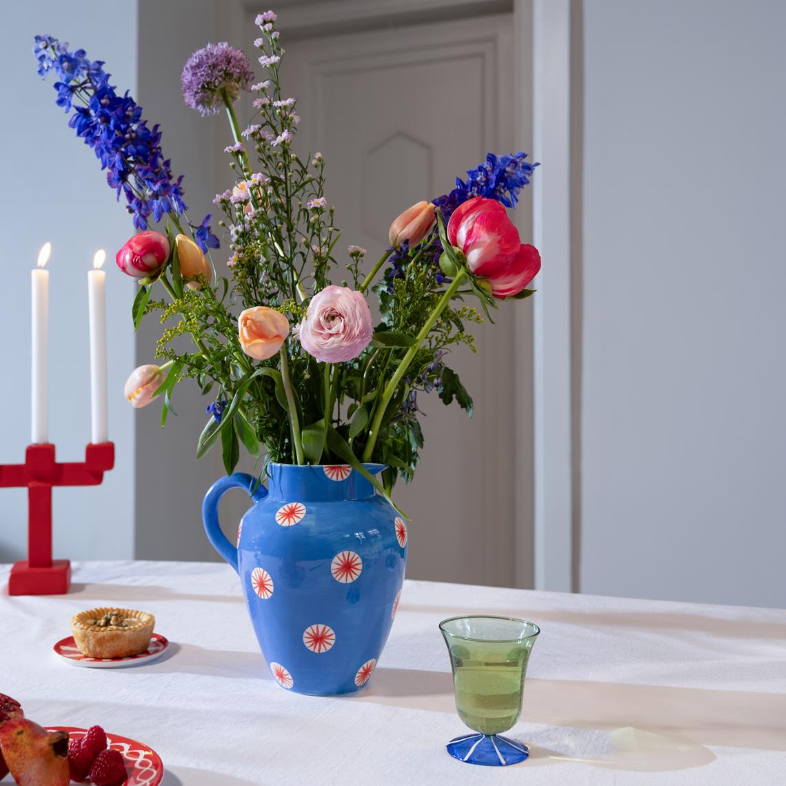 Jug festivo blue