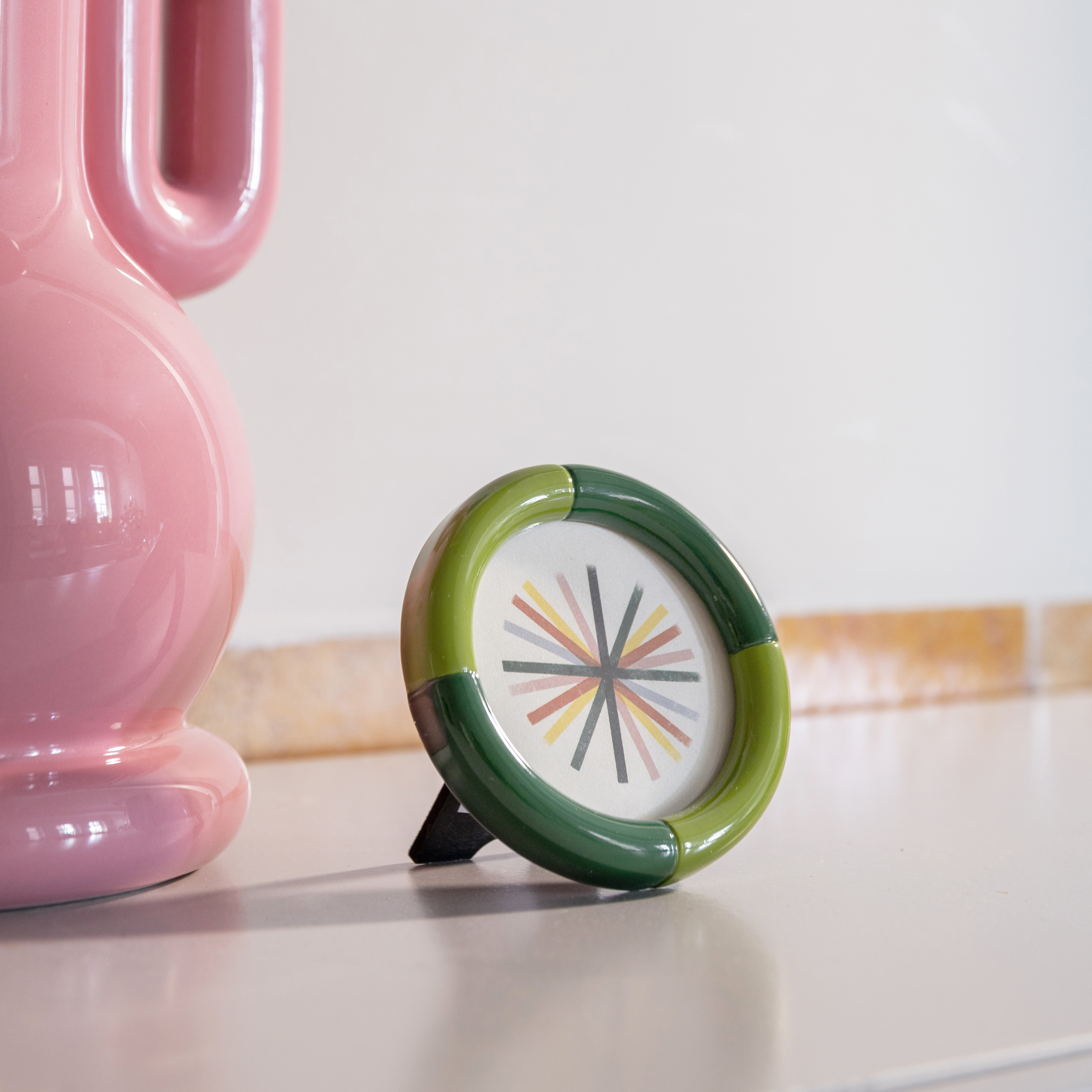 Photo frame rift round green