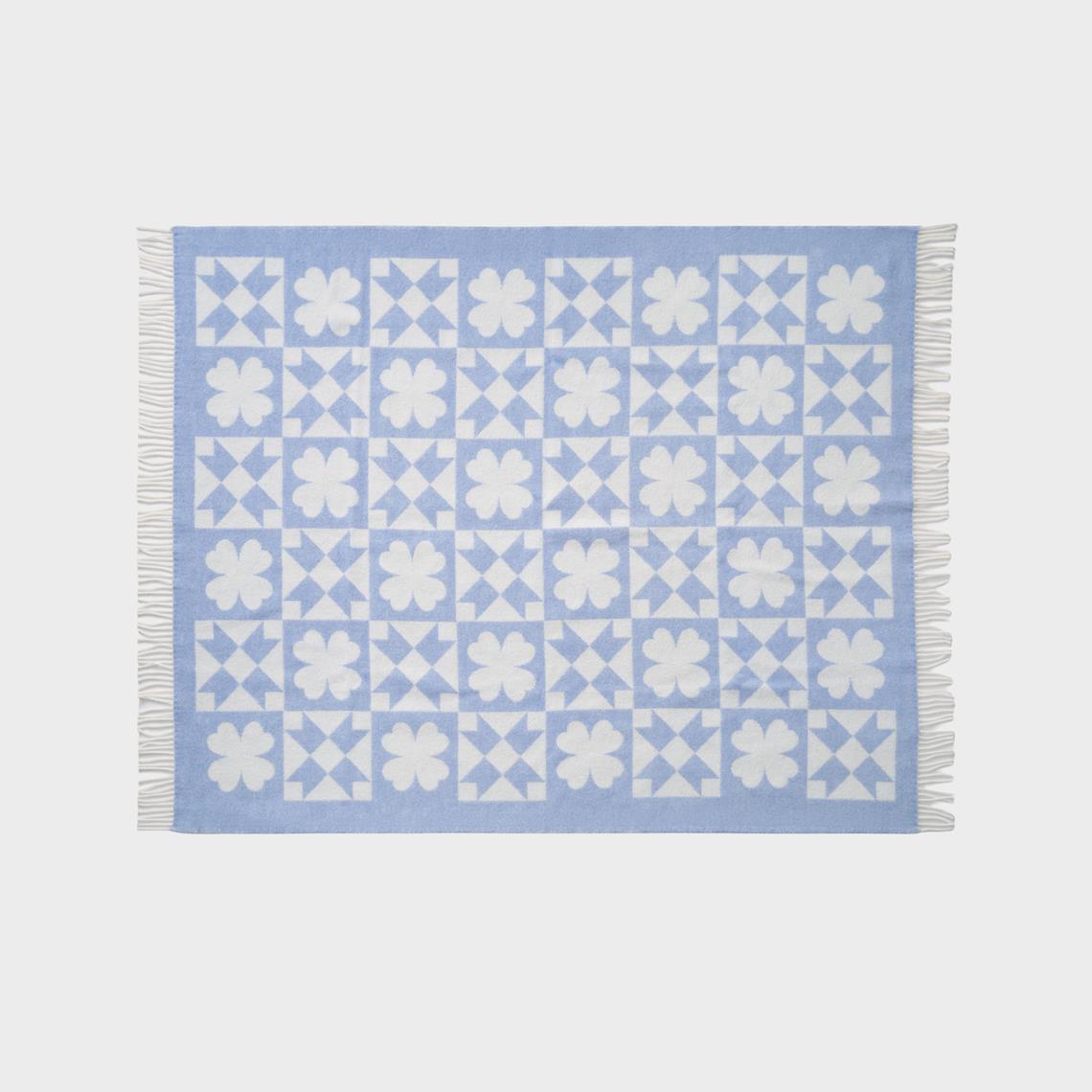 Plaid patch quilt