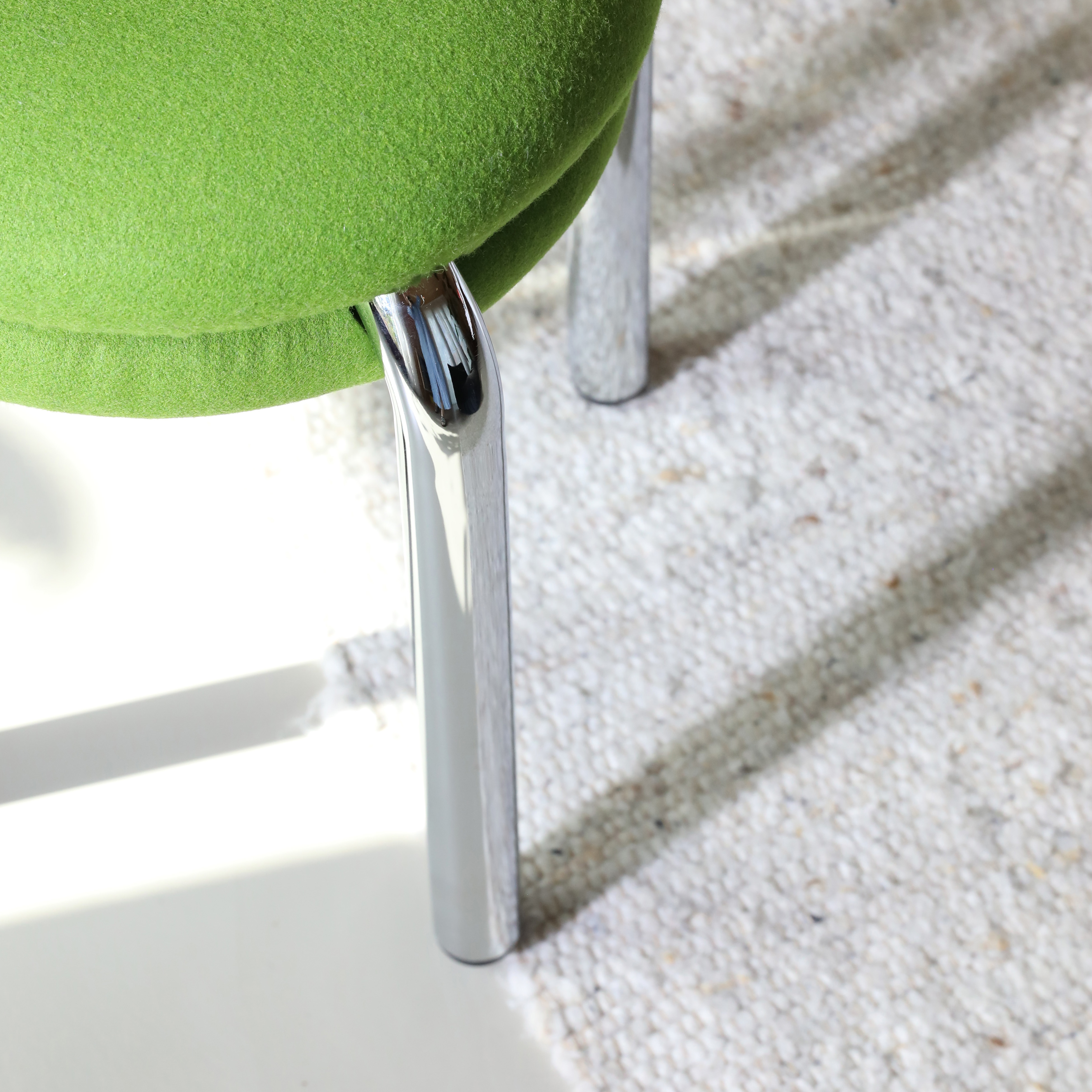 Stool macaron green