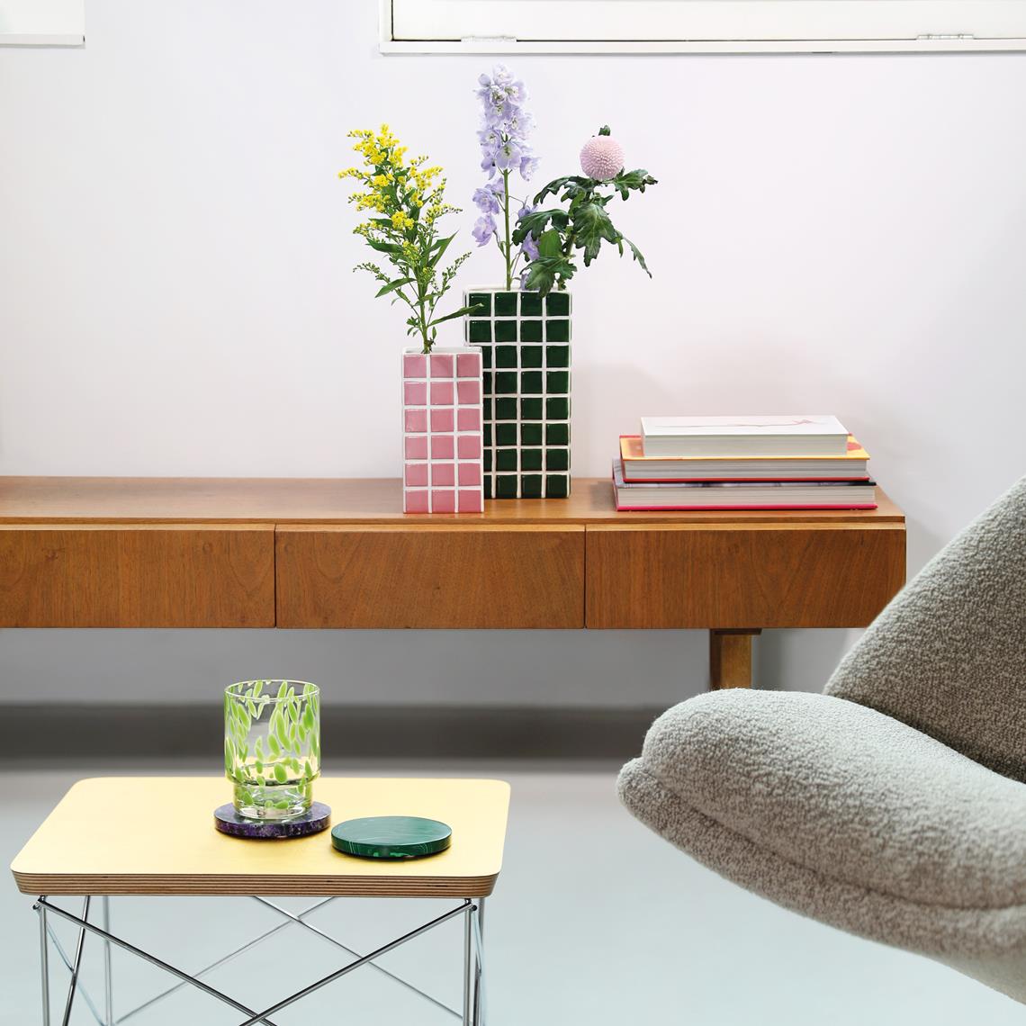 Vase tile pink
