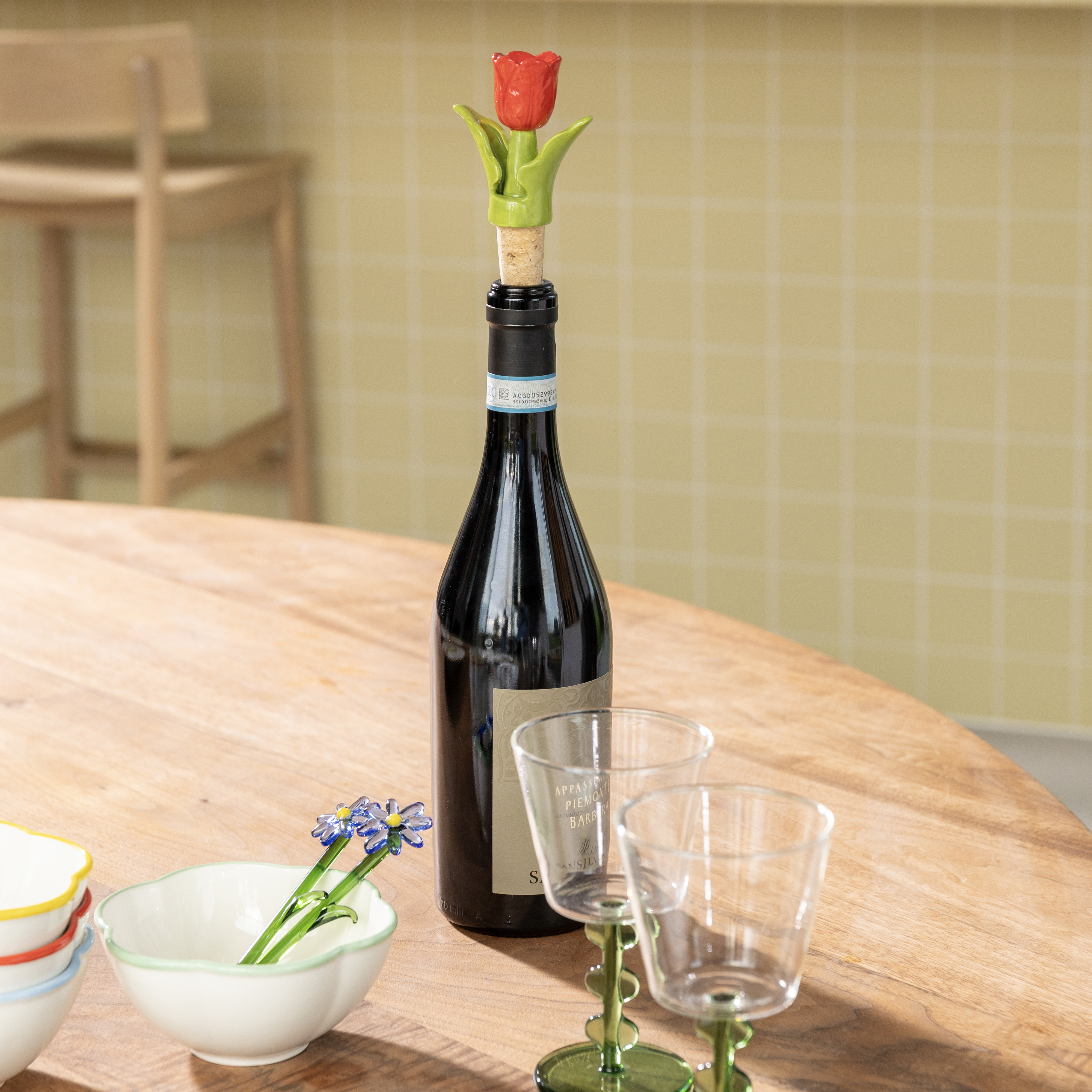 Bottle stopper tulip yellow