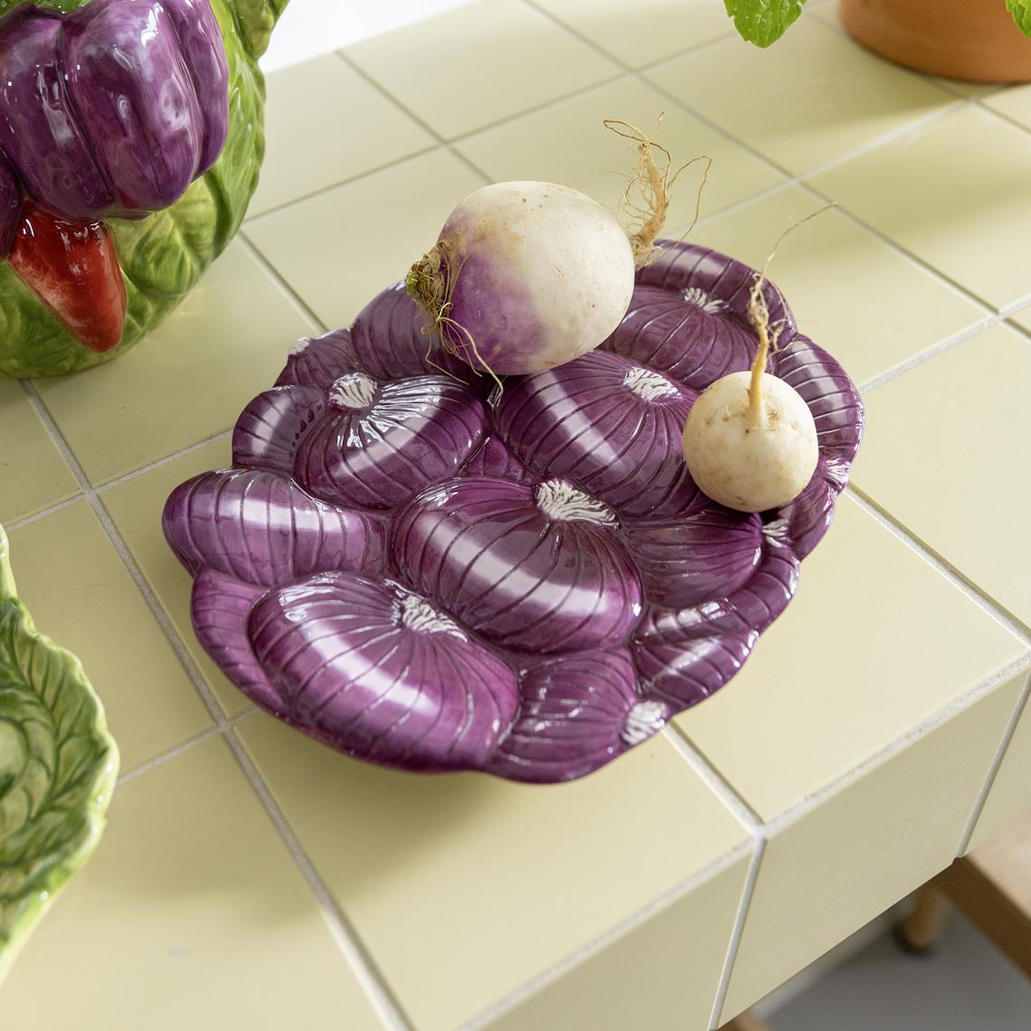 Platter legume onion