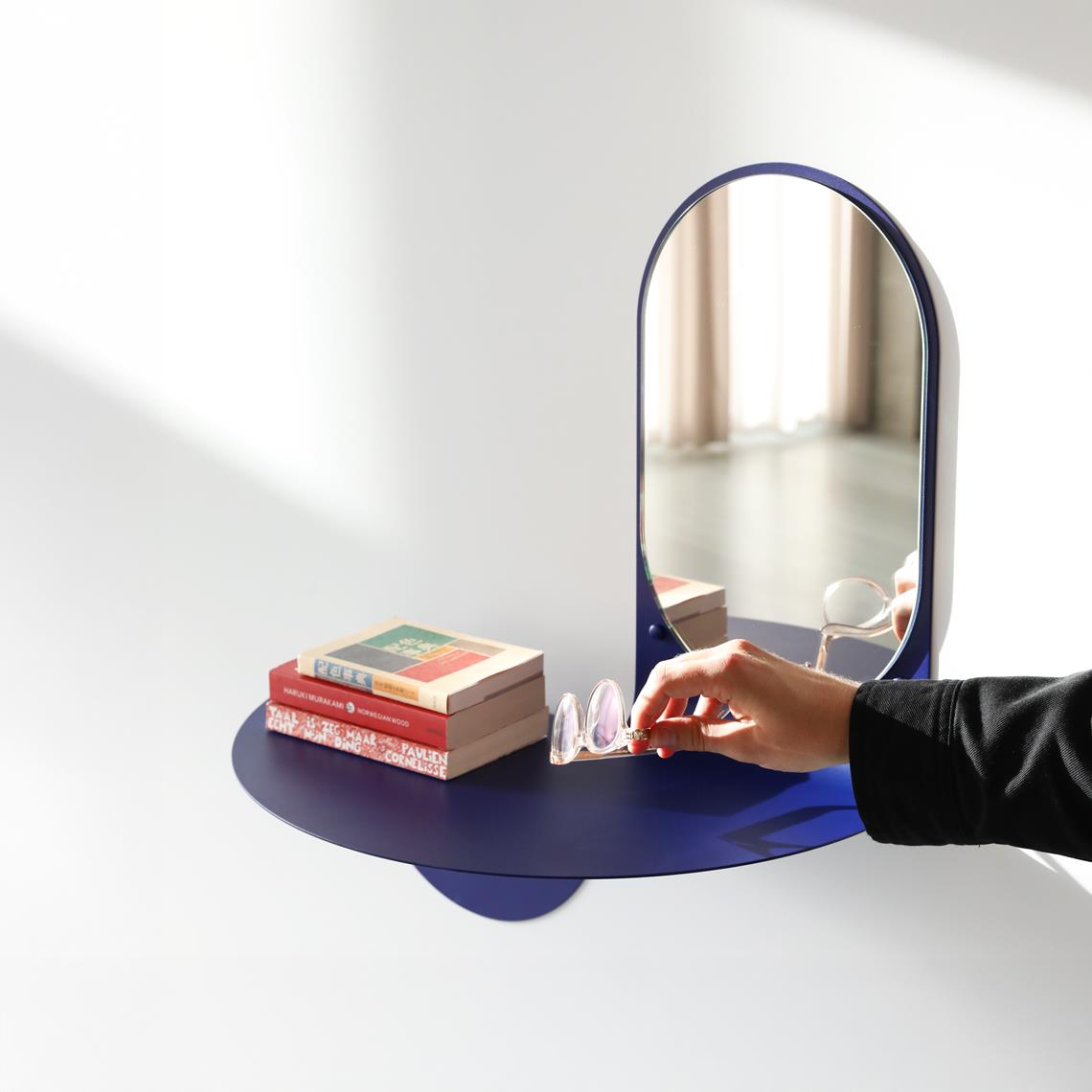 Mirror flip blue