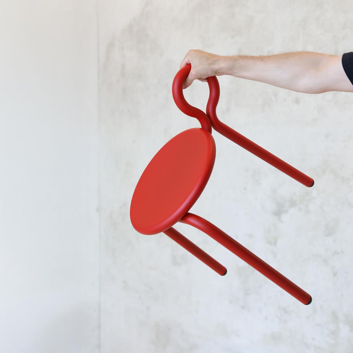Stool lasso red